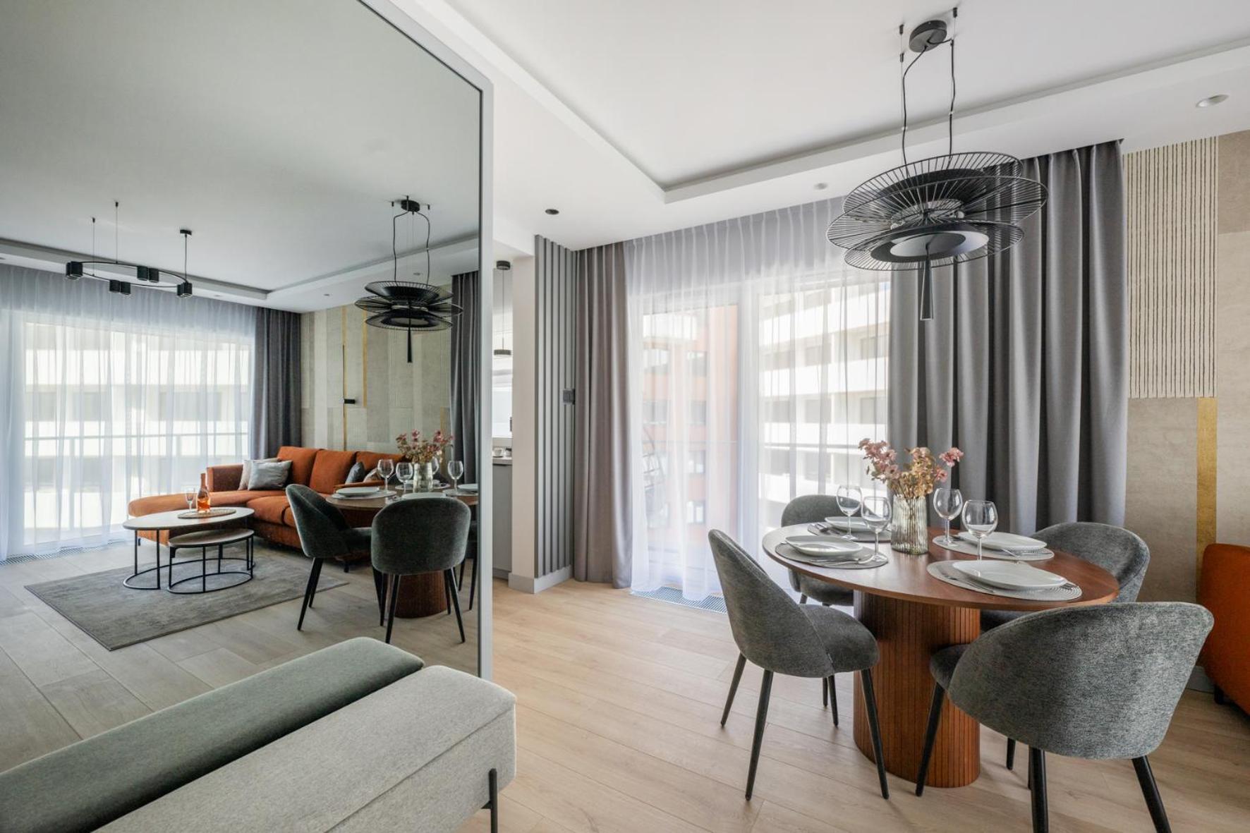 Apartmán Lux Z Tarasem - Centrum - Parking Sauna Silownia Meldunki 24na7 Vratislav