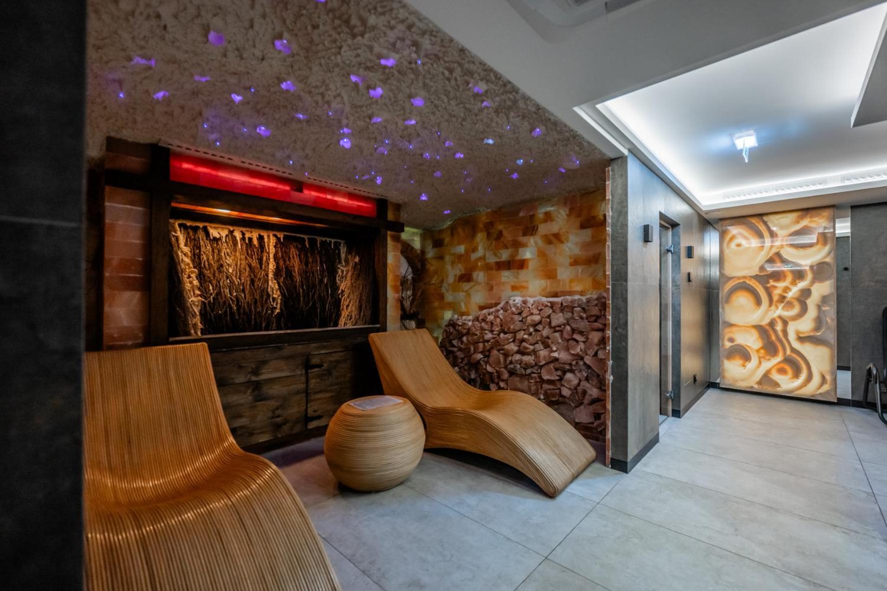 Apartmán Lux Z Tarasem - Centrum - Parking Sauna Silownia Meldunki 24na7 *