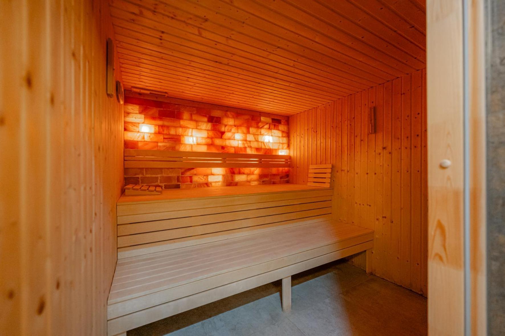 Lux Z Tarasem - Centrum - Parking Sauna Silownia Meldunki 24na7